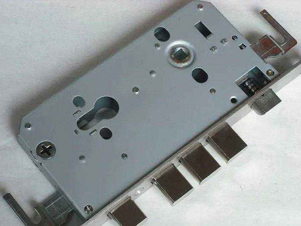 奉化24小时上门开锁公司